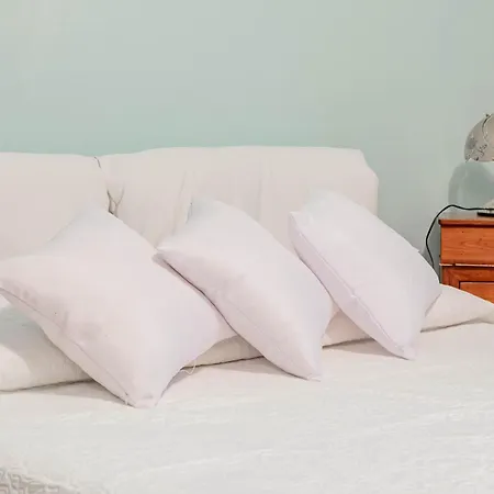 H11 Conchiglia Piscina - Garage * Castellaro (Liguria)