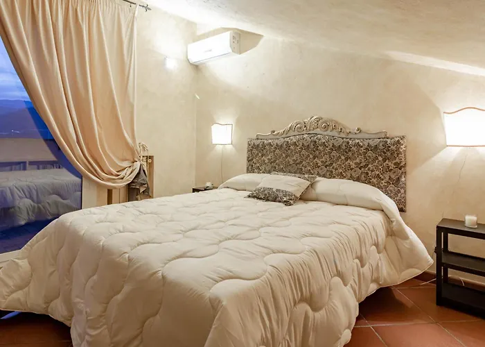 H11 Conchiglia Piscina - Garage * كاستيلارو