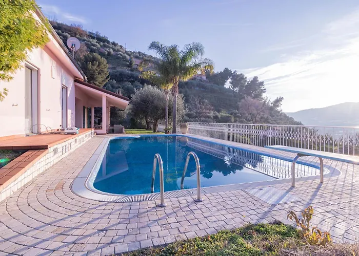 فيلة H11 Conchiglia Piscina - Garage