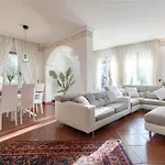 H11 Conchiglia Piscina - Garage Castellaro (Liguria)