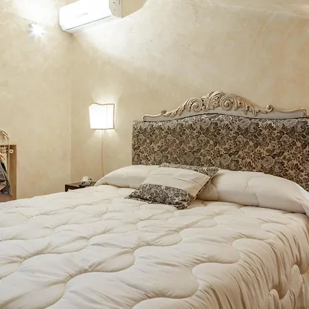 H11 Conchiglia Piscina - Garage *